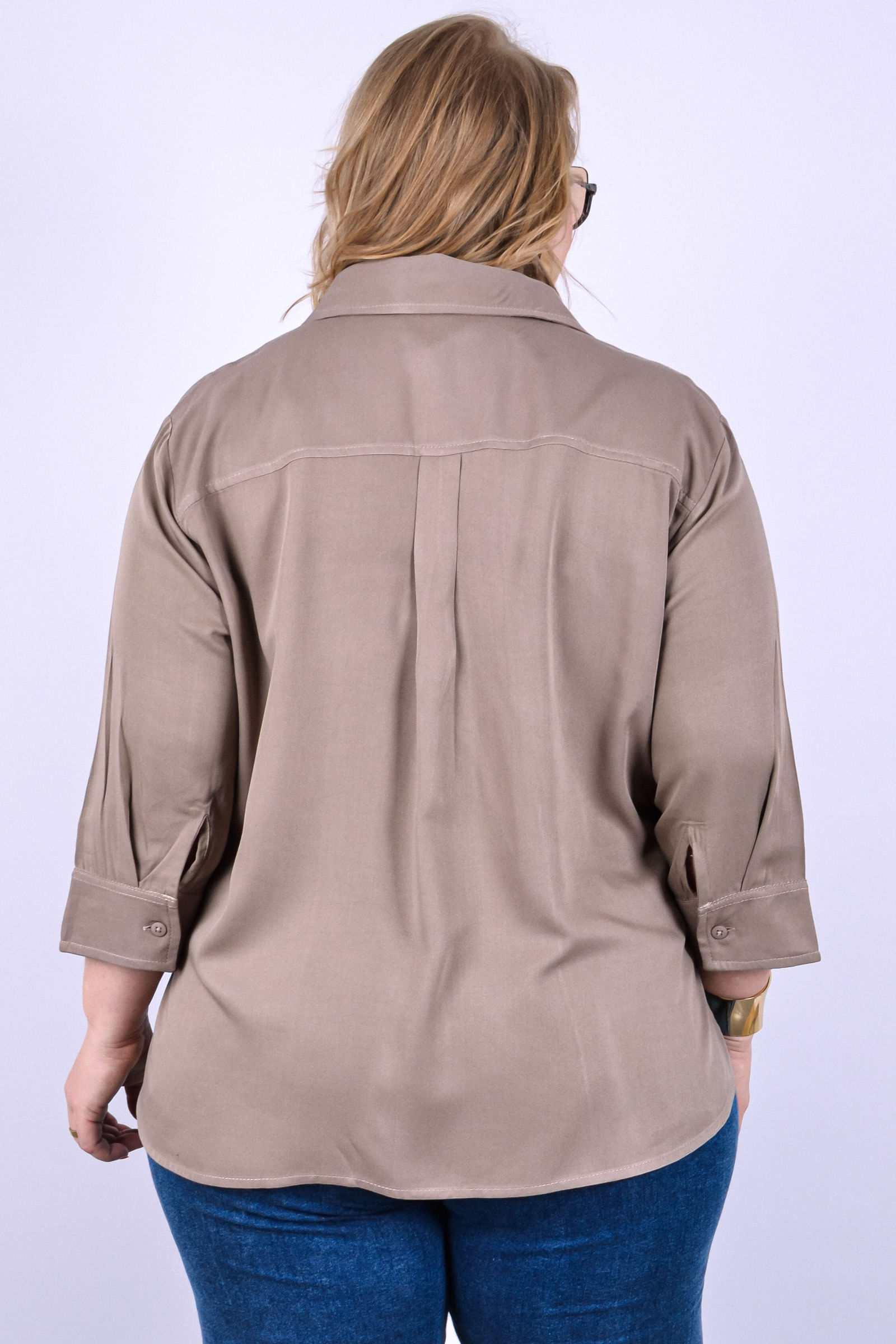 Camisa feminina com manga em viscose lisa_0037_4
